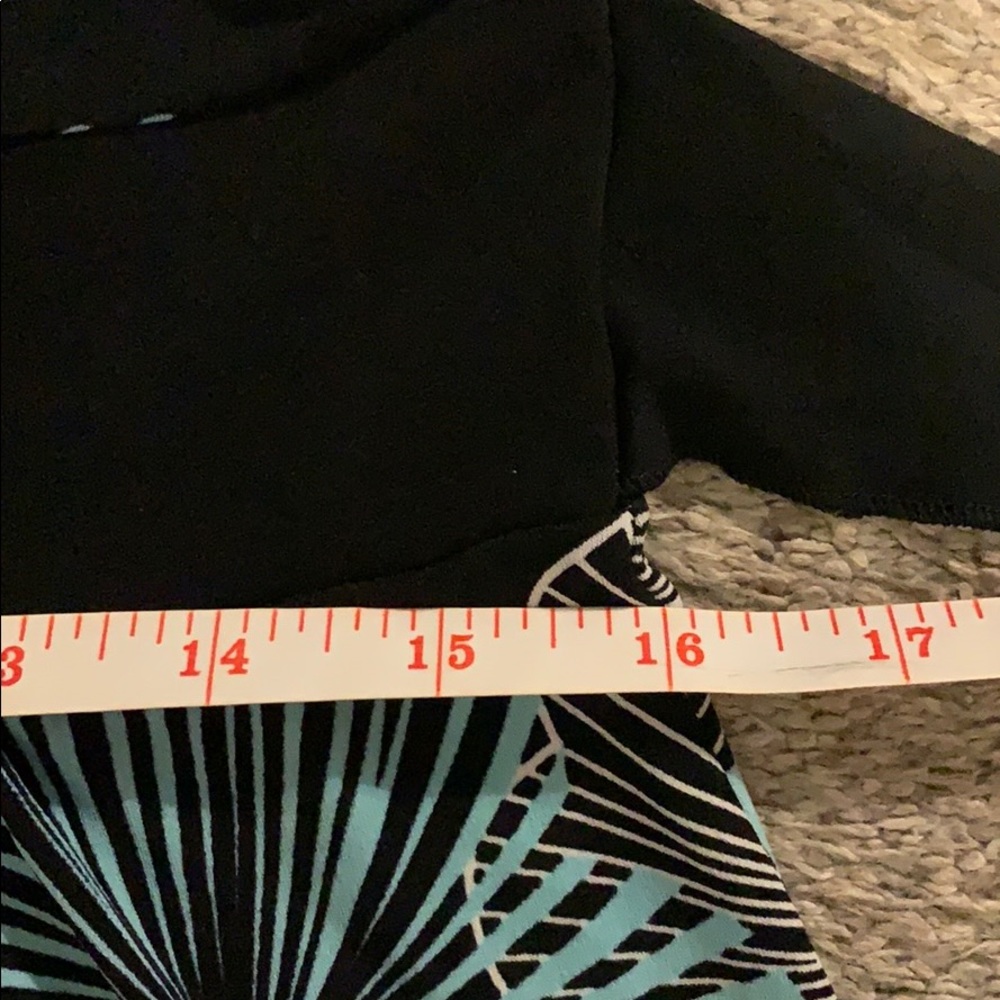 Dress - Picture 6 of 6